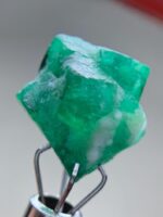 7.43 ct Swat Emerald Crystal – A Balanced Gem of Color and Clarity - Image 2