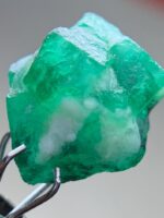 7.43 ct Swat Emerald Crystal – A Balanced Gem of Color and Clarity - Image 5