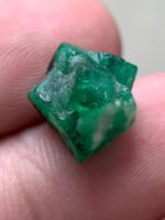 7.43 ct Swat Emerald Crystal – A Balanced Gem of Color and Clarity - Image 7