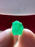 3.57ct Swat Emerald Crystal – Natural Raw Gemstone from Pakistan - Image 8