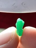 3.57ct Swat Emerald Crystal – Natural Raw Gemstone from Pakistan - Image 10