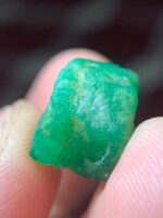 The Majestic 12.0 ct Swat Emerald Crystal: A Gem of Rare Grandeur - Image 5
