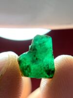 Natural 3.65ct Emerald Crystal from Swat – Precision Cut & Deep Green Hue - Image 5