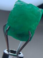 4.22ct Swat Emerald Crystal – Small Size, Striking Presence - Image 2