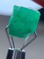 4.22ct Swat Emerald Crystal – Small Size, Striking Presence - Image 3