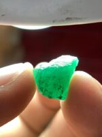 8.00 ct Swat Emerald Crystal — A Bold Natural Beauty - Image 3