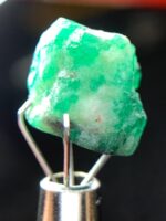 6.40ct Swat Emerald Crystal: Rare Pakistan Gemstone - Image 3