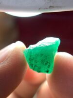 8.00 ct Swat Emerald Crystal — A Bold Natural Beauty - Image 5