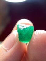 8.00 ct Swat Emerald Crystal — A Bold Natural Beauty - Image 6