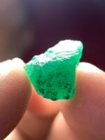 8.00 ct Swat Emerald Crystal — A Bold Natural Beauty - Image 10