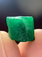 Discover the Magnificence of an 8.60ct Emerald Crystal: 11.34 x 9.40 x 8.53mm of Pure Beauty - Image 5