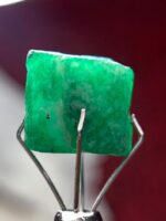 Discover the Magnificence of an 8.60ct Emerald Crystal: 11.34 x 9.40 x 8.53mm of Pure Beauty - Image 8