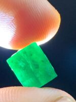 Natural Swat Valley Emerald Crystal – 5.60 Carats, Rare Square Formation, Unheated & Untreated - Image 2