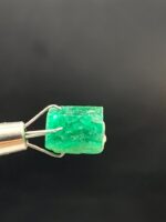 Natural Swat Valley Emerald Crystal – 5.60 Carats, Rare Square Formation, Unheated & Untreated - Image 4