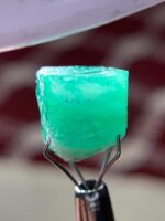 A 14.90-Carat Swat Emerald Crystal — Elegance and Depth in a Compact Form - Image 3
