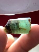 Exquisite 33.70ct Laghman Emerald Crystal – A Gem of Remarkable Dimensions and Rarity - Image 2