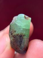 Exquisite 33.70ct Laghman Emerald Crystal – A Gem of Remarkable Dimensions and Rarity - Image 5