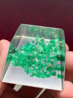 Rough Lot Spotlight: 31.80 ct Swat Emerald Crystal Parcel - Image 4