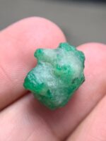 13.85ct Swat Emerald Crystal: Natural Green Beauty in Raw Form - Image 9