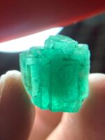 A 24.20-Carat Swat Emerald Crystal: A Detailed Look at Size, Origin, and Significance - Image 2