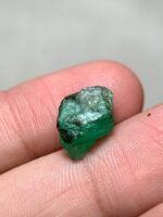 5.70ct Swat Emerald crystal – Rare Natural Gemstones (14.33×10.00×6.23mm) - Image 3
