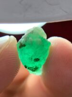 5.70ct Swat Emerald crystal – Rare Natural Gemstones (14.33×10.00×6.23mm) - Image 4