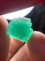 A 24.20-Carat Swat Emerald Crystal: A Detailed Look at Size, Origin, and Significance - Image 9