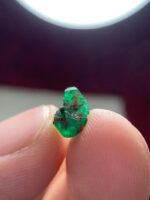 2.11ct Swat Emerald Crystal – Natural Untreated Green Gemstone (6.55 x 8.03 x 6.42 mm) - Image 8