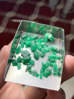 A 27.35 ct Rough Emerald Lot from Swat: 10.25 × 8.57 × 6.35 mm - Image 2