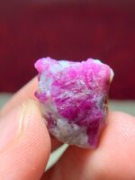 Radiant Majesty: 28.35ct Afghan Ruby Specimen with Striking Presence - Image 2