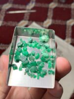 A 27.35 ct Rough Emerald Lot from Swat: 10.25 × 8.57 × 6.35 mm - Image 6