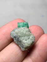 Unveiling the Beauty of a 24.35ct Emerald Specimen: 24.68 x 18.69 x 9.45mm - Image 8