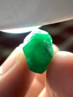 12.55ct Swat Emerald Crystal – A Rare Giant from Pakistan’s Emerald Valley - Image 10