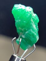 7.11ct Swat Emerald Crystal: Natural Green Beryl in Raw Form - Image 3
