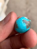 19 ct Afghan Turquoise Cabochon: Bold Yet Graceful in Form - Image 4