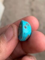 19 ct Afghan Turquoise Cabochon: Bold Yet Graceful in Form - Image 7