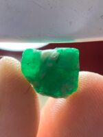 6.90 ct Swat Emerald Crystal – A 10.56 × 9.67 × 8.37 mm Natural Gem from Pakistan - Image 2