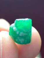 6.90 ct Swat Emerald Crystal – A 10.56 × 9.67 × 8.37 mm Natural Gem from Pakistan - Image 7