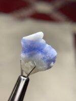 11.25 ct Natural Hackmanite Crystal from Afghanistan - Image 9