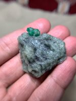 A Monumental 152.50-Carat Emerald Specimen from Swat: A Giant Born of the Mountains - Image 2