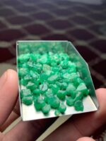 A Substantial 69.40 ct Emerald Rough Lot from Swat Valley - Image 4