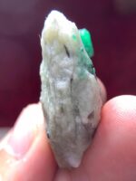 102 ct Natural Emerald Specimen from Swat – Large Raw Collector’s Gem - Image 6