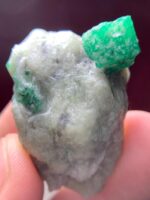 102 ct Natural Emerald Specimen from Swat – Large Raw Collector’s Gem - Image 10