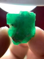 19.95ct Swat Emerald Crystal – Bold, Natural, and Brilliantly Formed - Image 10