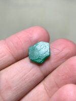 5.15ct Swat Emerald Crystal – A Wide, Vibrant Green Gem from Pakistan - Image 2