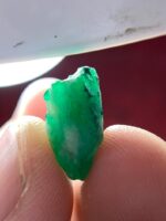 9.85 ct Swat Emerald Crystal (15.01 × 9.91 × 7.85 mm) – Natural Untreated Green Beryl from Pakistan’s Gem Valley - Image 5