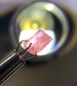 Rare 0.645 ct Hackmanite with Strong Tenebrescent Color Change and Fluorescent from Afghanistan - Image 5