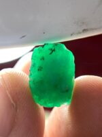 9.85 ct Swat Emerald Crystal (15.01 × 9.91 × 7.85 mm) – Natural Untreated Green Beryl from Pakistan’s Gem Valley - Image 8