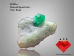 A 39.30-Carat Swat Emerald Specimen: Natural Brilliance Shaped by Mountain Light