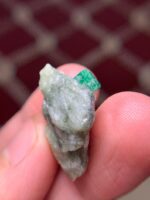 A 39.30-Carat Swat Emerald Specimen: Natural Brilliance Shaped by Mountain Light - Image 9